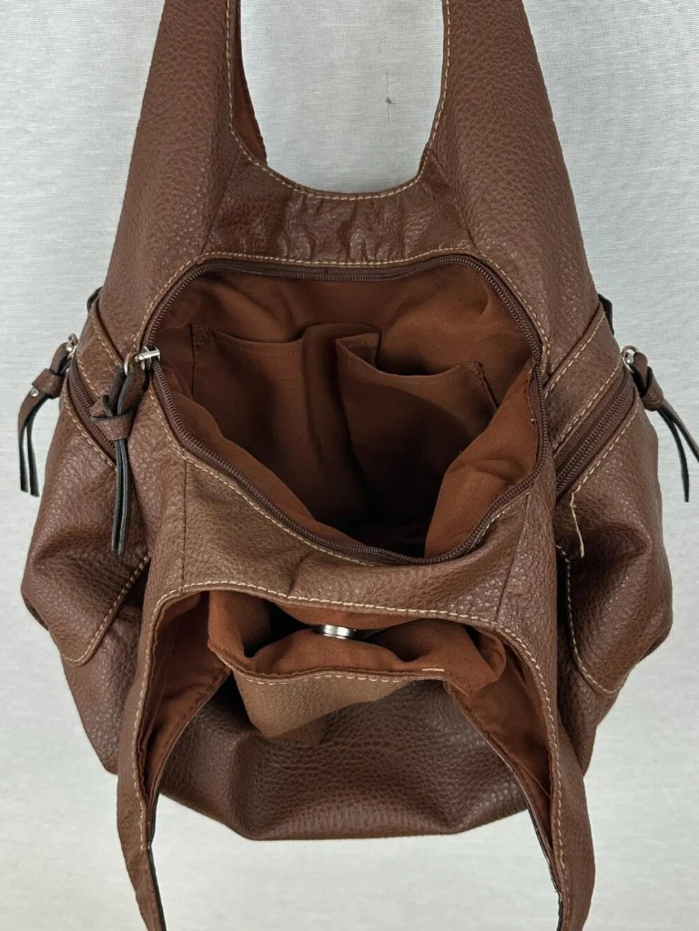 ST. JOHN'S BAY BROWN FAUX LEATHER HOBO SHOULDER BAG ZIPERED POCKETS
